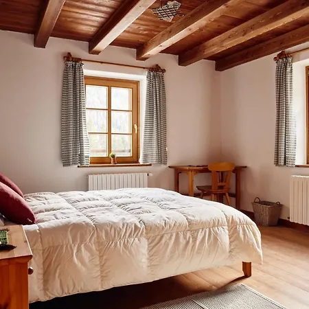 Rifugio Malga Ra Stua 山林小屋 科尔蒂纳丹佩佐