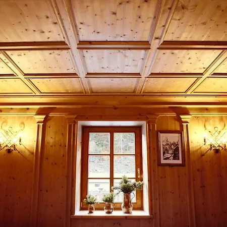 Rifugio Malga Ra Stua Lodge *