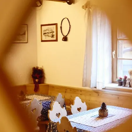 Lodge Rifugio Malga Ra Stua *
