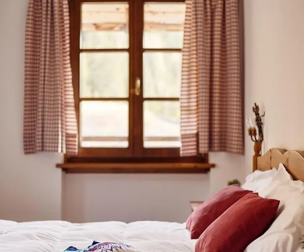 Lodge Rifugio Malga Ra Stua