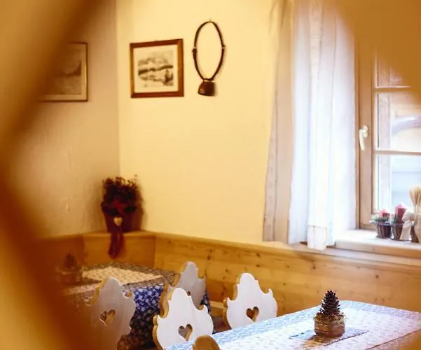 Lodge Rifugio Malga Ra Stua *